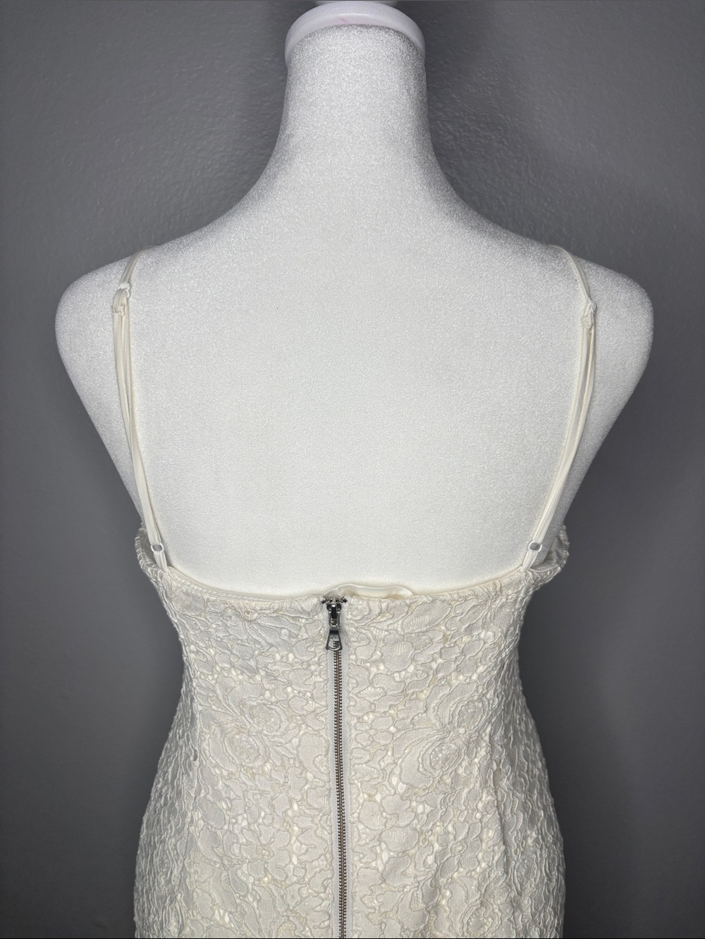 Bardot White Lace Dress - Picture 11 of 15